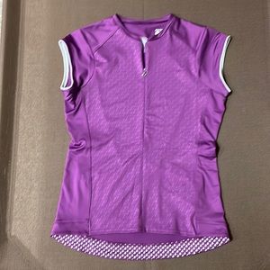 Women’s Bontrager Vella cycling jersey. Excellent condition. Size L.